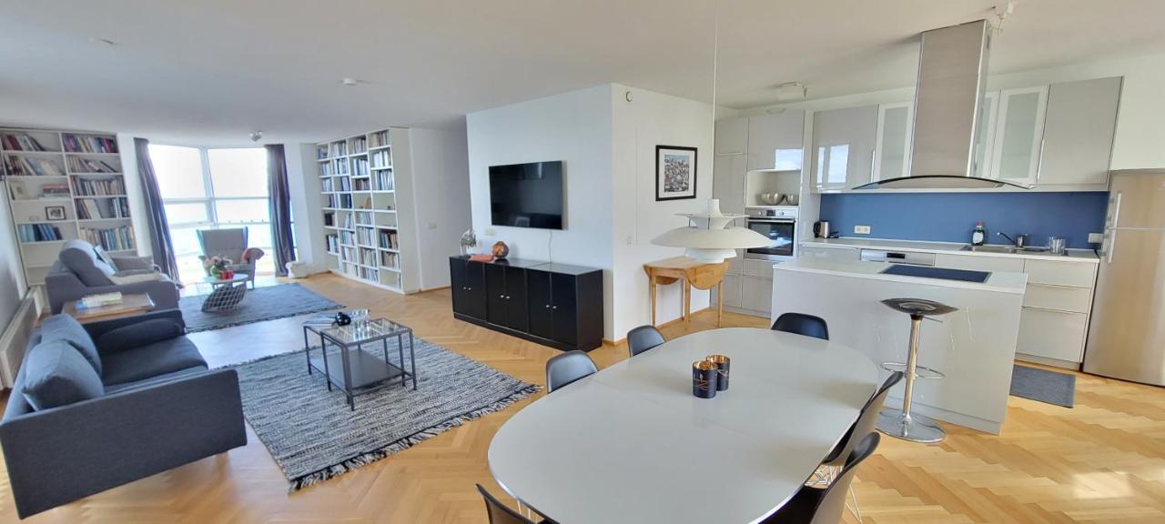 Ocean View Apartment In Downtown 雷克雅維克 外观 照片