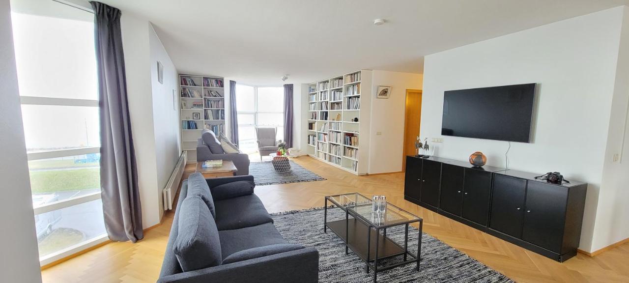 Ocean View Apartment In Downtown 雷克雅維克 外观 照片