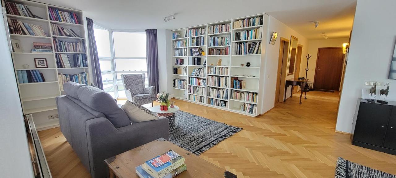 Ocean View Apartment In Downtown 雷克雅維克 外观 照片